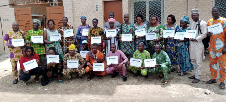 Formation-des-artisans-du-Département-de-l'Ouémé-sur-les-avantages-de-se-constituer-en-coopératives