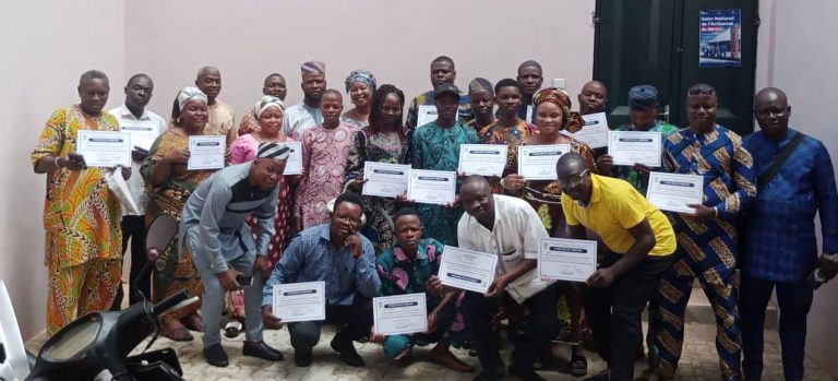 Formation-des-artisans-du-Département-du-Plateau-sur-les-avantages-de-se-constituer-en-coopératives