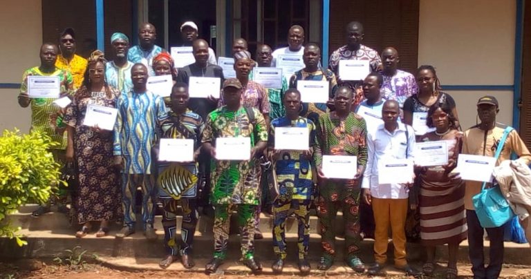 Formation-des-artisans-du-Département-du-Zou-sur-les-avantages-de-se-constituer-en-entreprises-coopératives